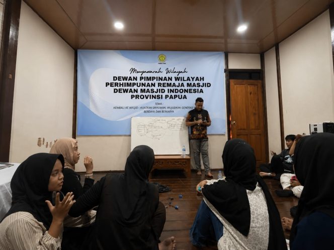 
					Imam Alfian Kadir di Tetap sebagai Ketua Umum PW PRIMA DMI Papua