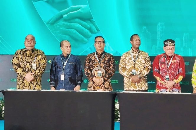 
					Wakil Gubernur Kepri, Nyanyang Haris Pratamura (tengah) menghadiri Konfrensi Nasional Kusta 2026 di Puri Agung Convention Hall, Hotel Grand Sahid Jaya, Jakarta Pusat, Jumat (10/7/2026).