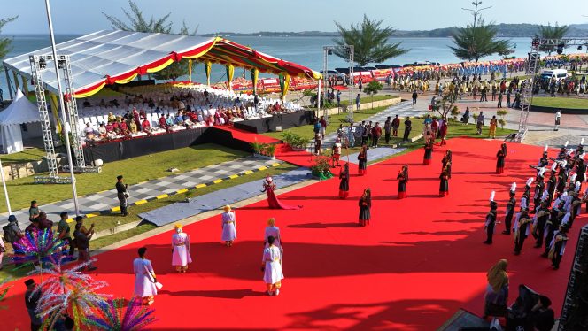 
					Kemeriahan Pawai Ta’aruf Tandai Dimulainya MTQ XII Tingkat Provinsi Kepri