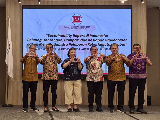 
					Wagub Nyanyang Ajak Akuntan Perkuat Kesiapan Hadapi Era Pelaporan Keberlanjutan Global