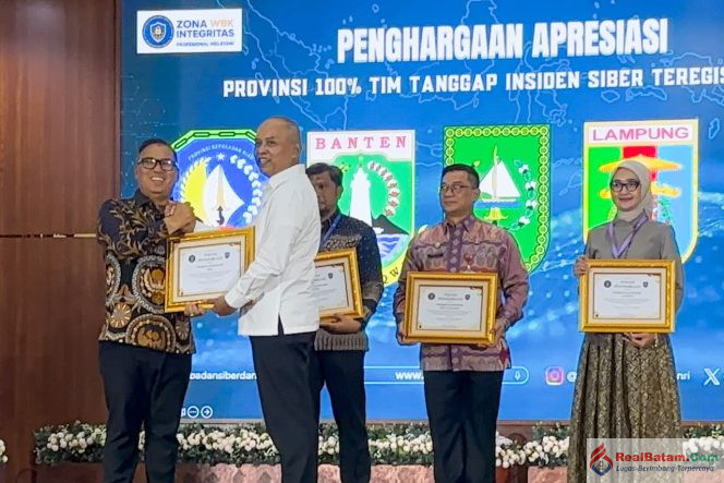 
					Kepri Berhasil Bentuk TTIS di Seluruh Kabupaten/Kota, Wagub Terima Penghargaan BSSN