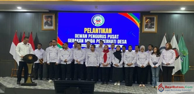 
					Pengurus DPP GMPD Resmi Dilantik, Wamendes PDT RI Berikan Sambutan Selamat via Zoom