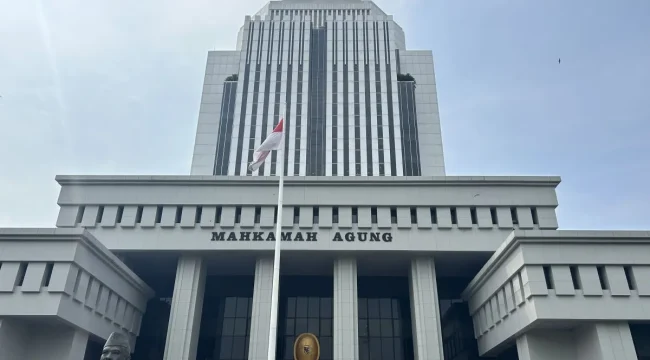 Mahkamah Agung mengabulkan kasasi dalam sengketa Surat Keterangan penyetaraan pendidikan SMA Gibran Rakabuming Raka melalui Putusan Nomor 742 K/TUN/2026.