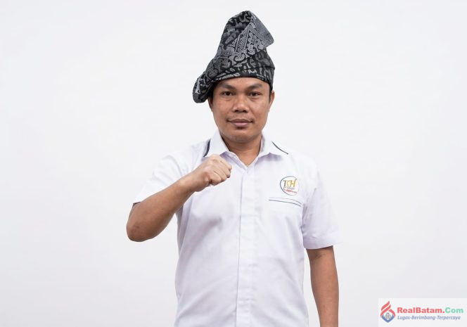 
					Ketua DEW Rampai Nusantara Kepulauan Riau Desak Audit Total PLN dan Direktur PLN Batam Segera Mundur dari jabatannya