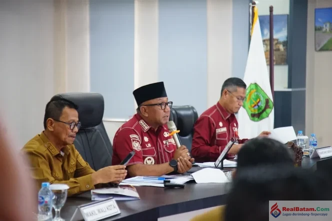 
					Pimpin Rakor OPD, Wali Kota Lis Tegaskan Persiapan Transisi SOTK Harus Segera Dilakukan