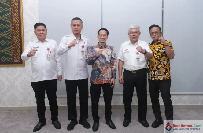 
					Kunjungan DPRD Kaur, Sekda Zulhidayat: Sinergi Daerah Penting Pastikan Program Nasional Beri Manfaat